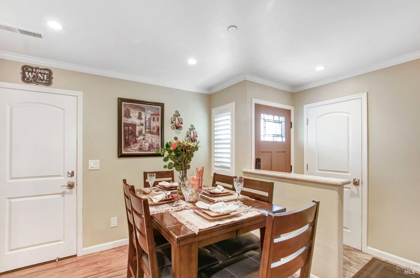 1721 Jennings Avenue