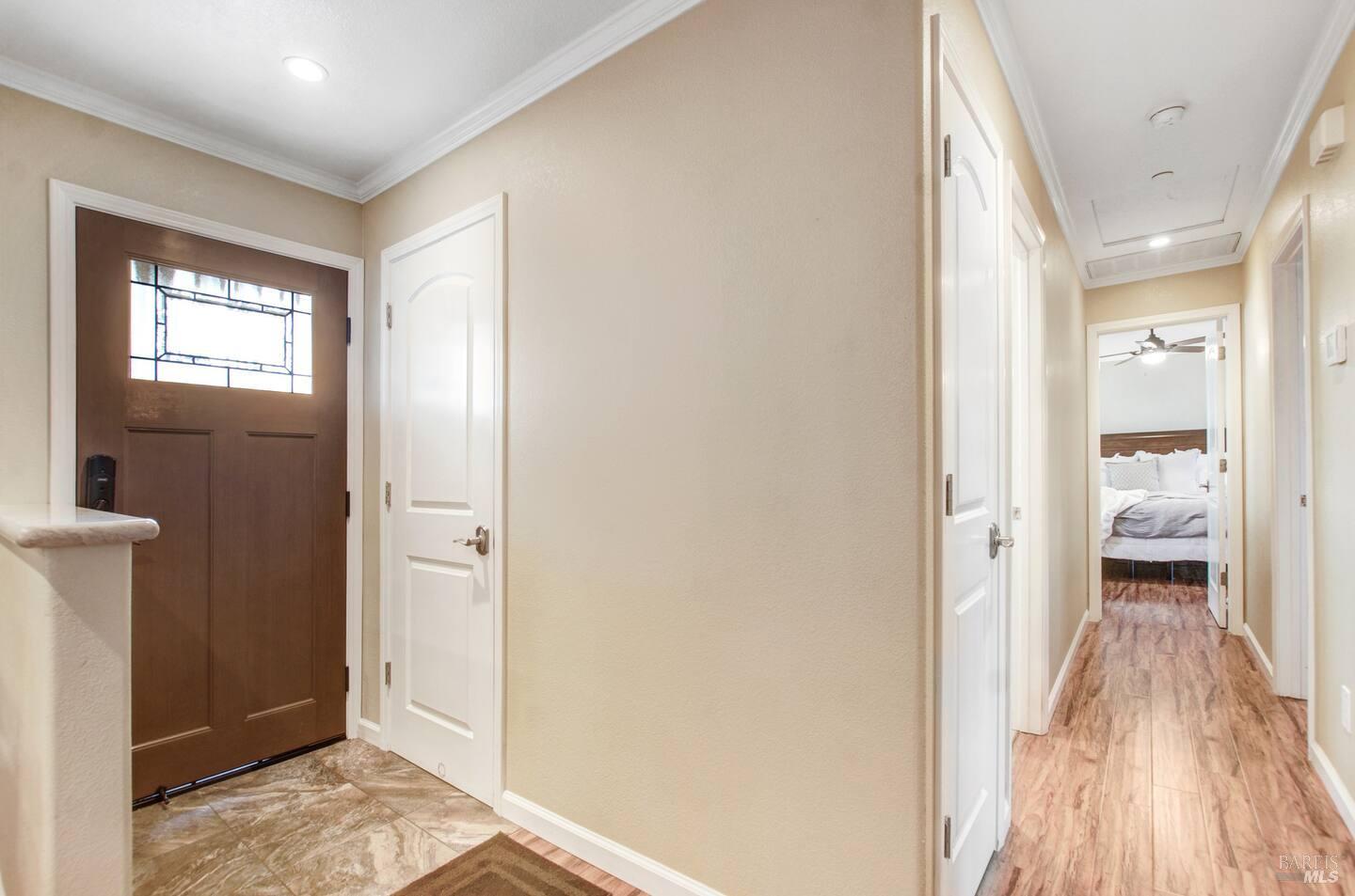 1721 Jennings Avenue