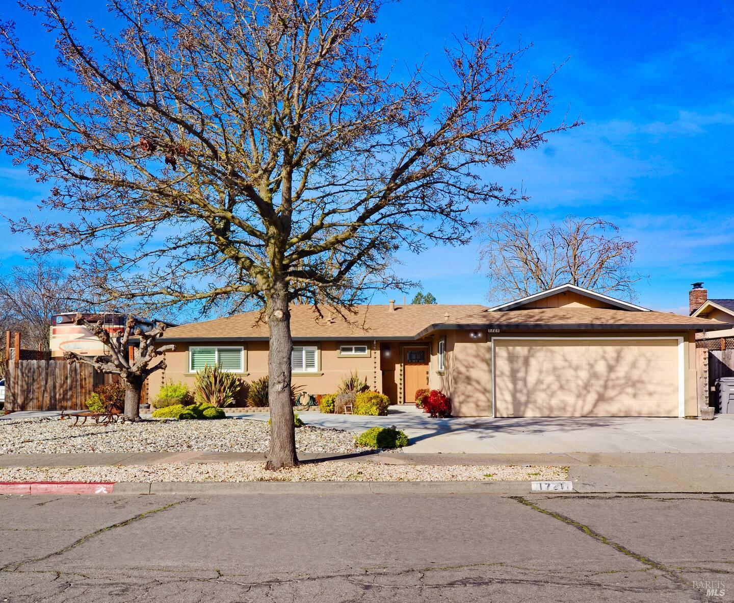 1721 Jennings Avenue