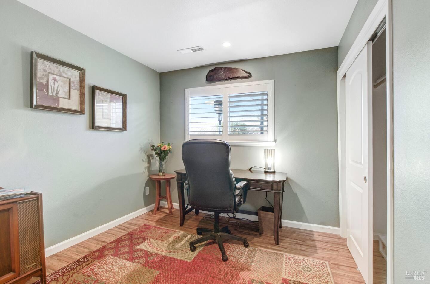 1721 Jennings Avenue