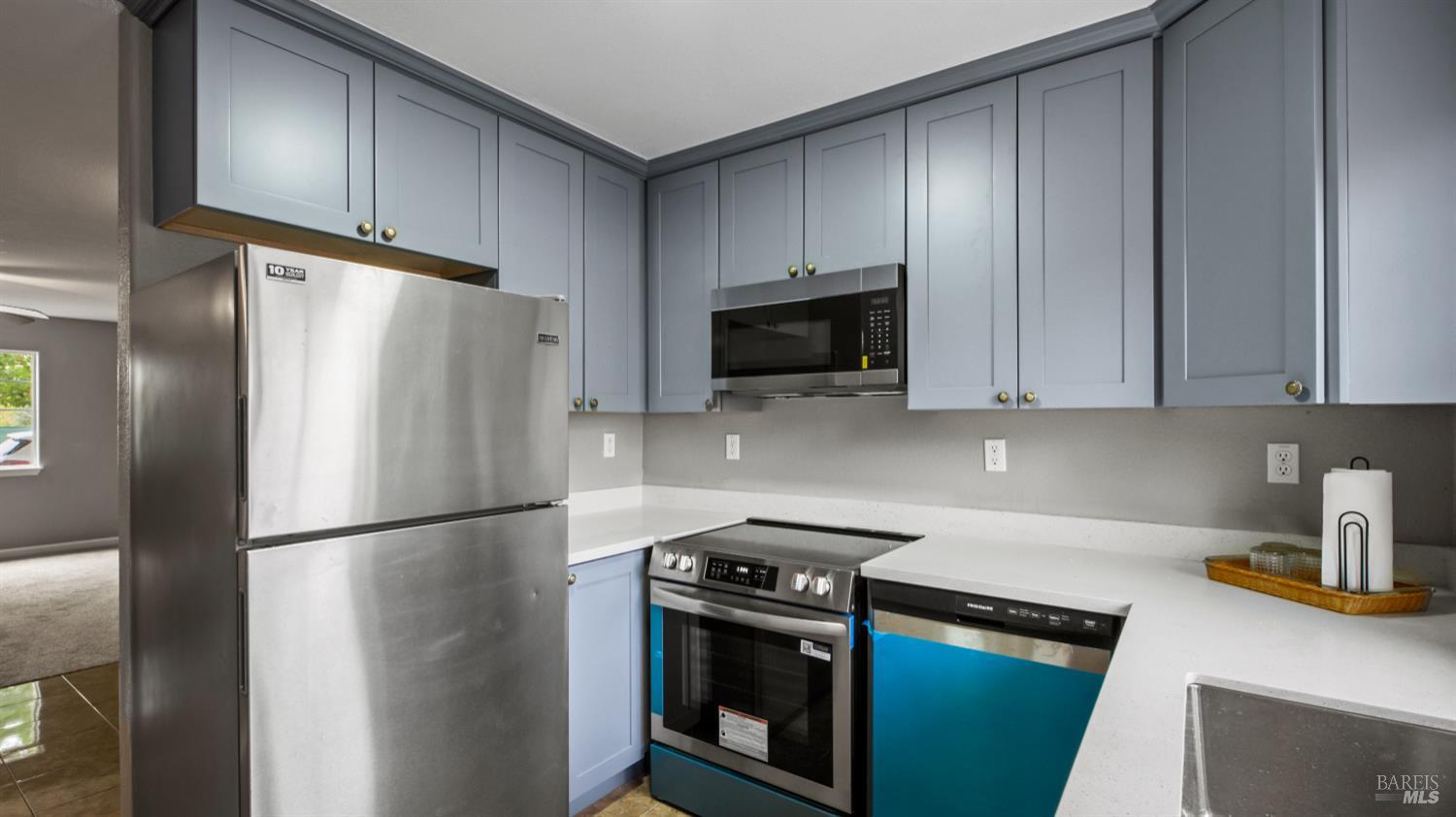 2334 Iroquois Street