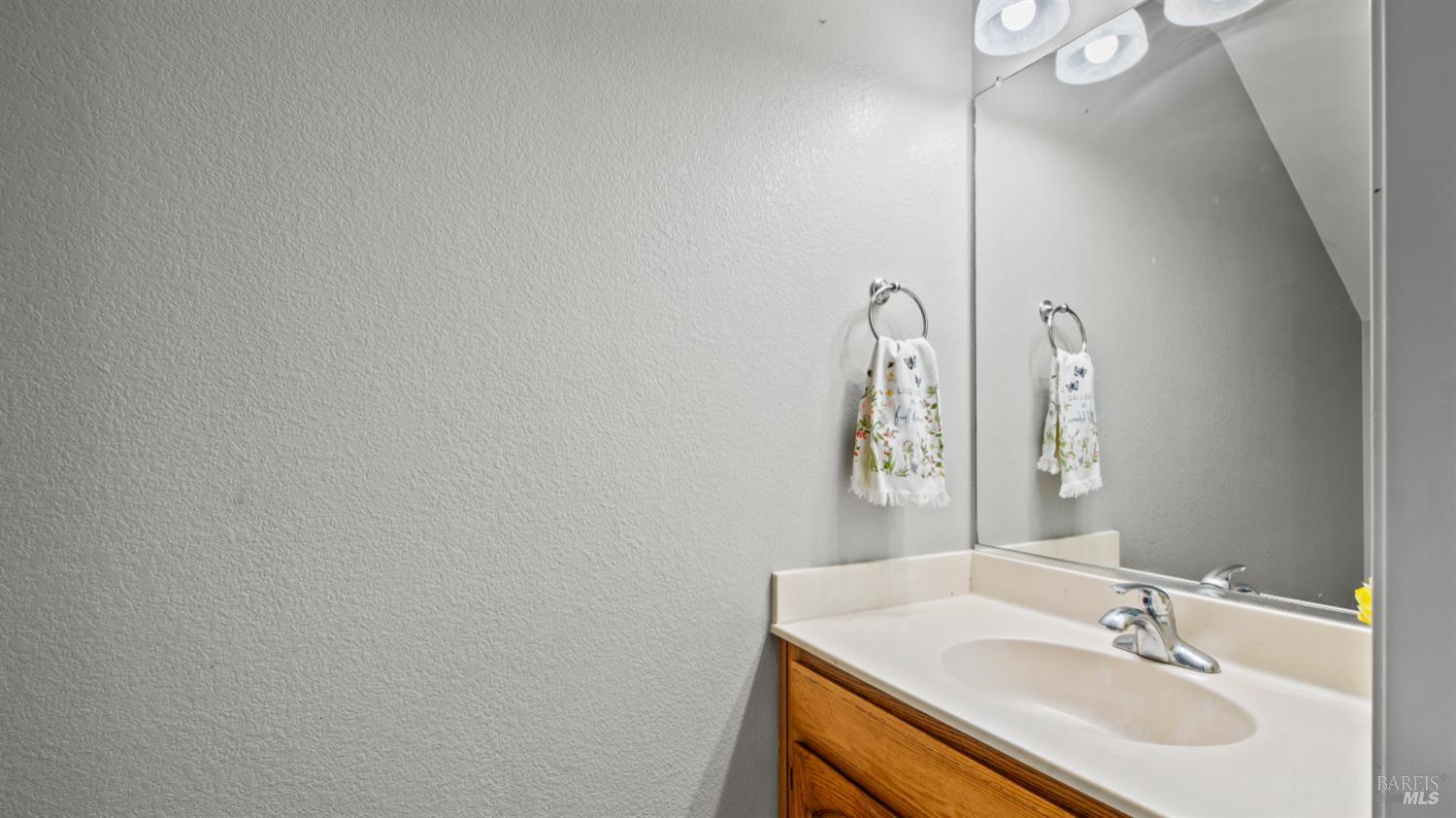 2334 Iroquois Street