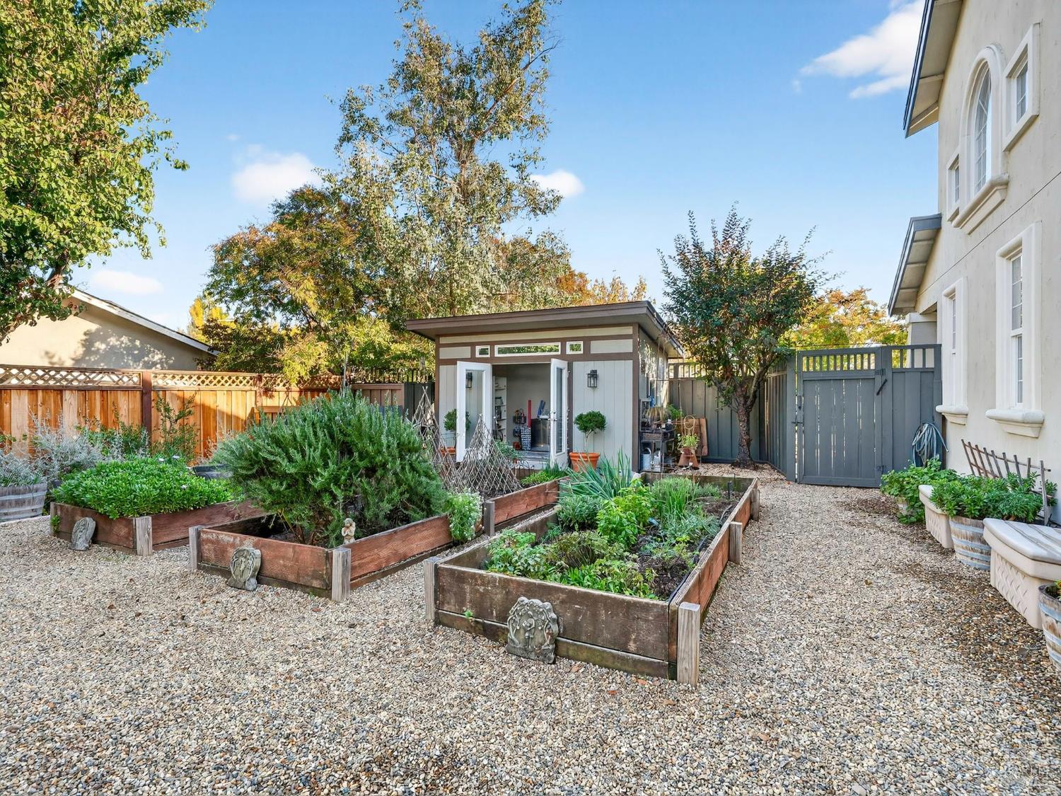 1270 Sweetbriar Drive