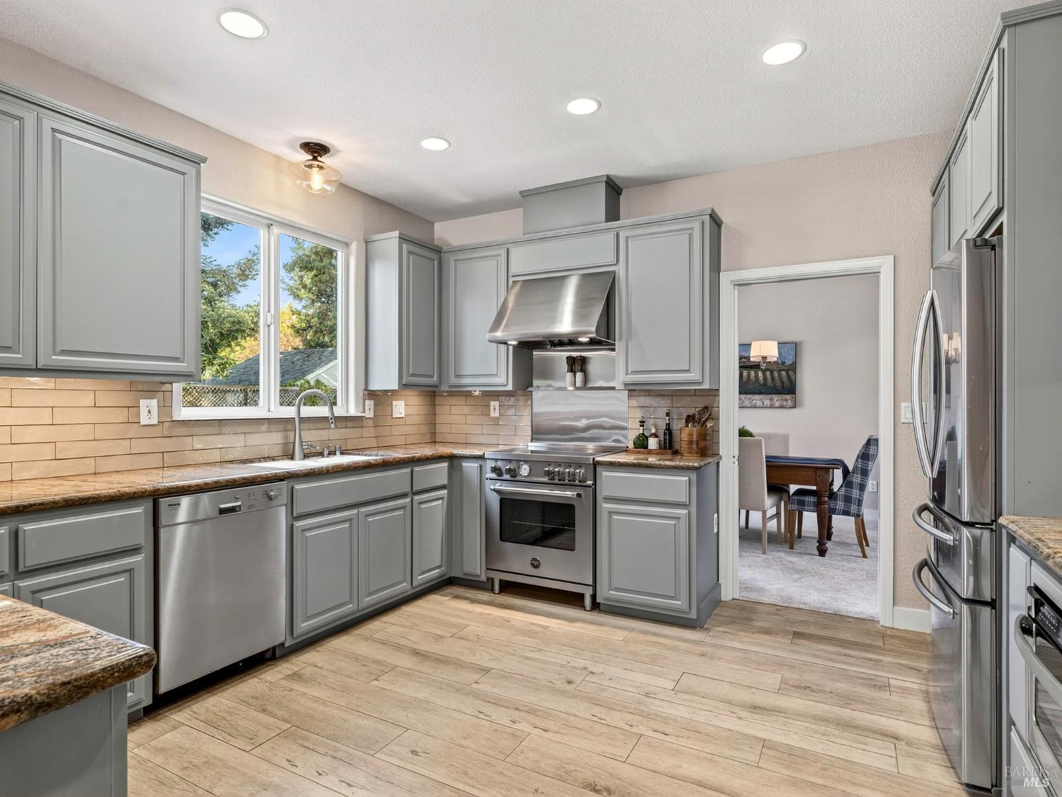 1270 Sweetbriar Drive