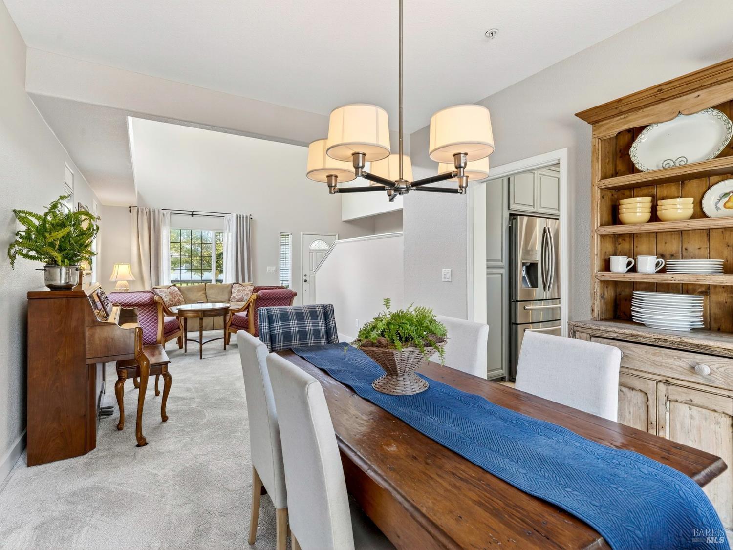 1270 Sweetbriar Drive