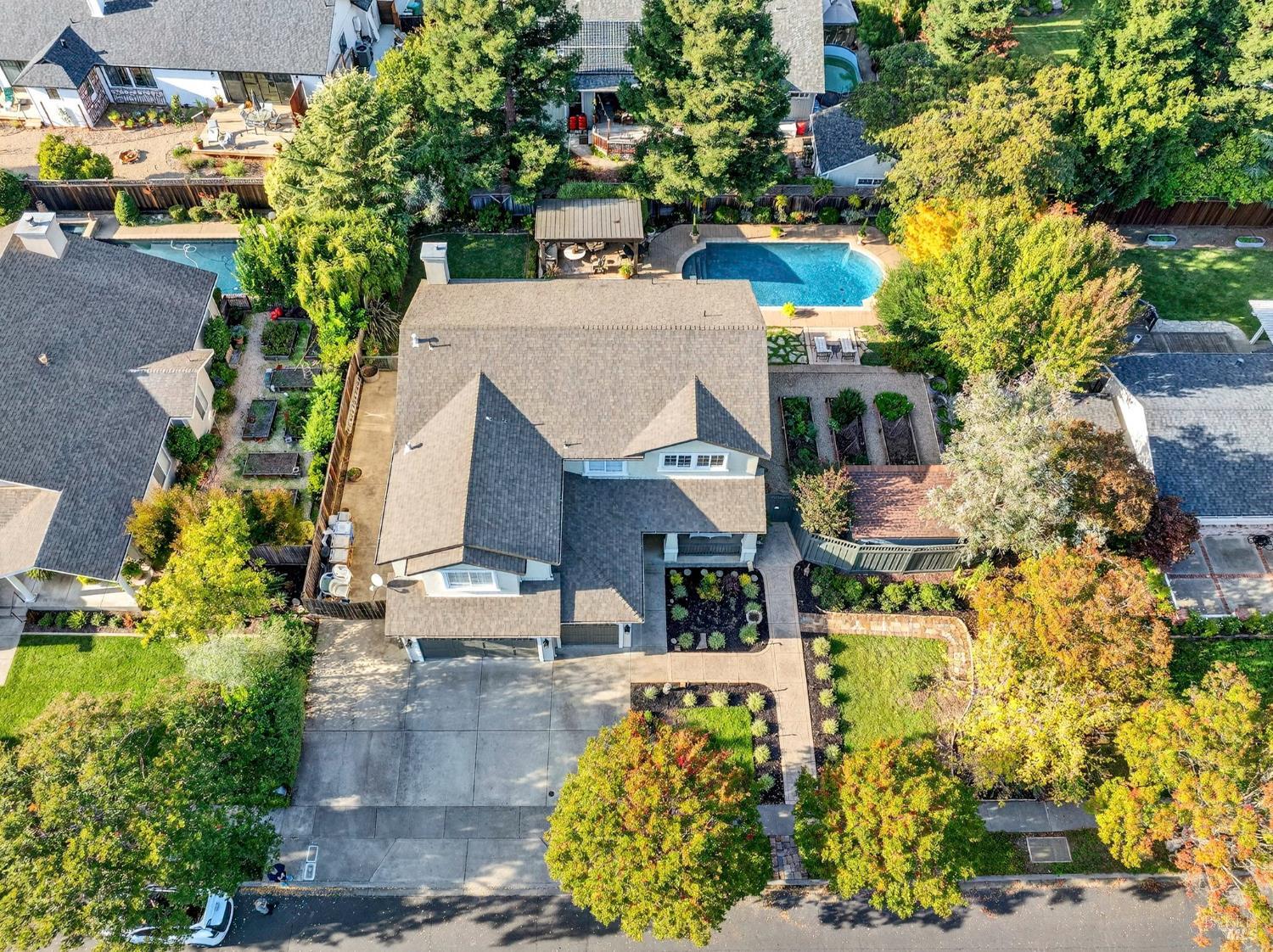 1270 Sweetbriar Drive