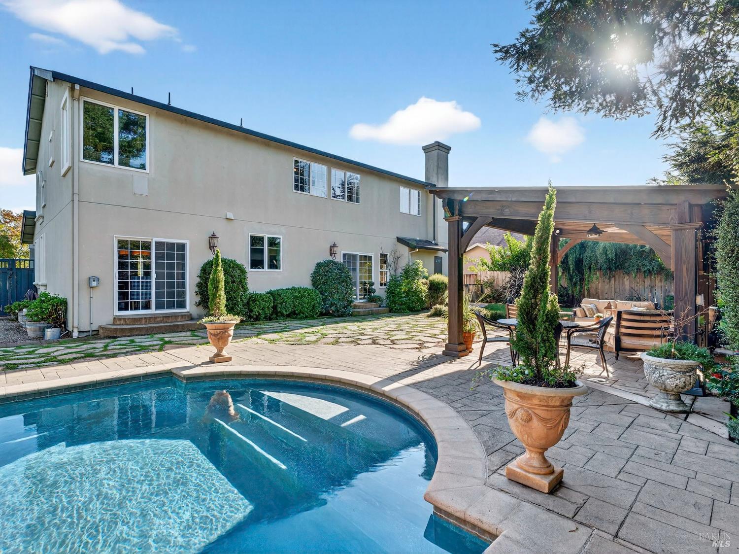 1270 Sweetbriar Drive