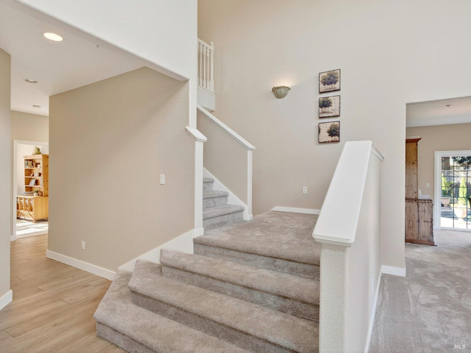 1270 Sweetbriar Drive