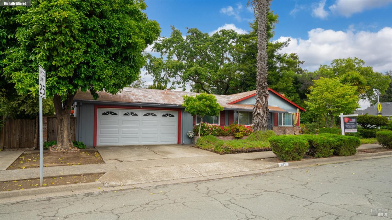 417 W 8th Street