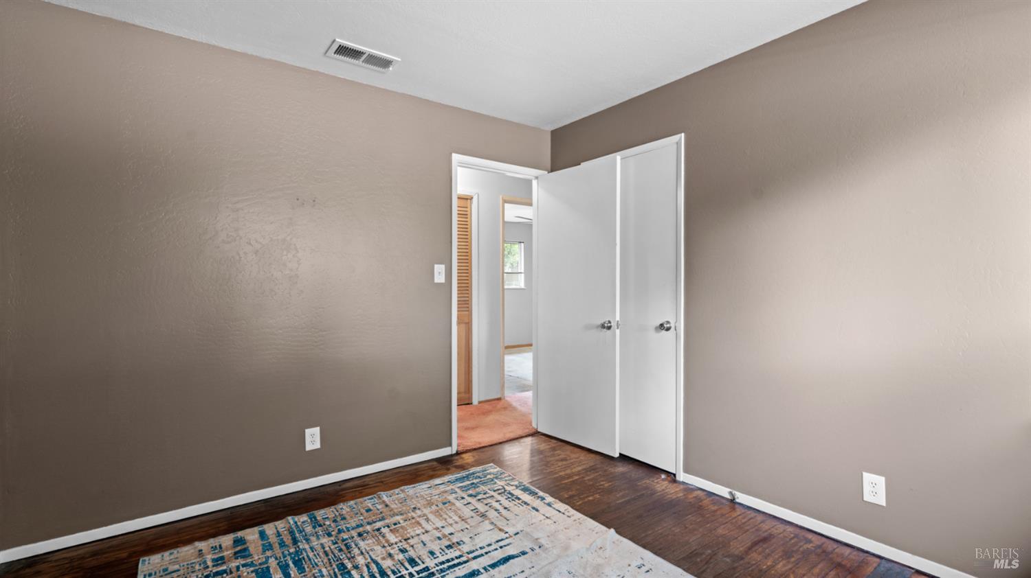 417 W 8th Street