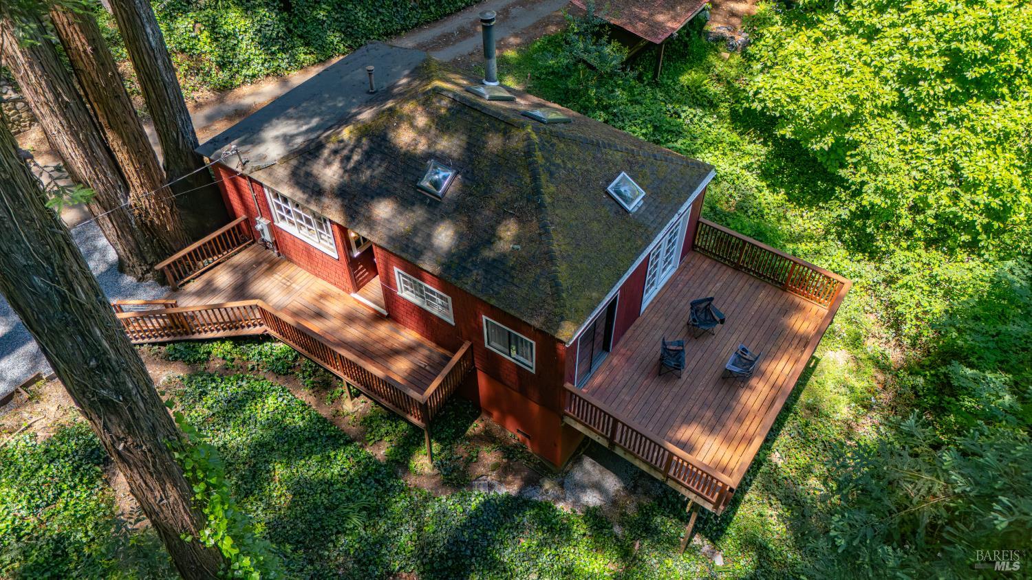 72 Railroad Avenue