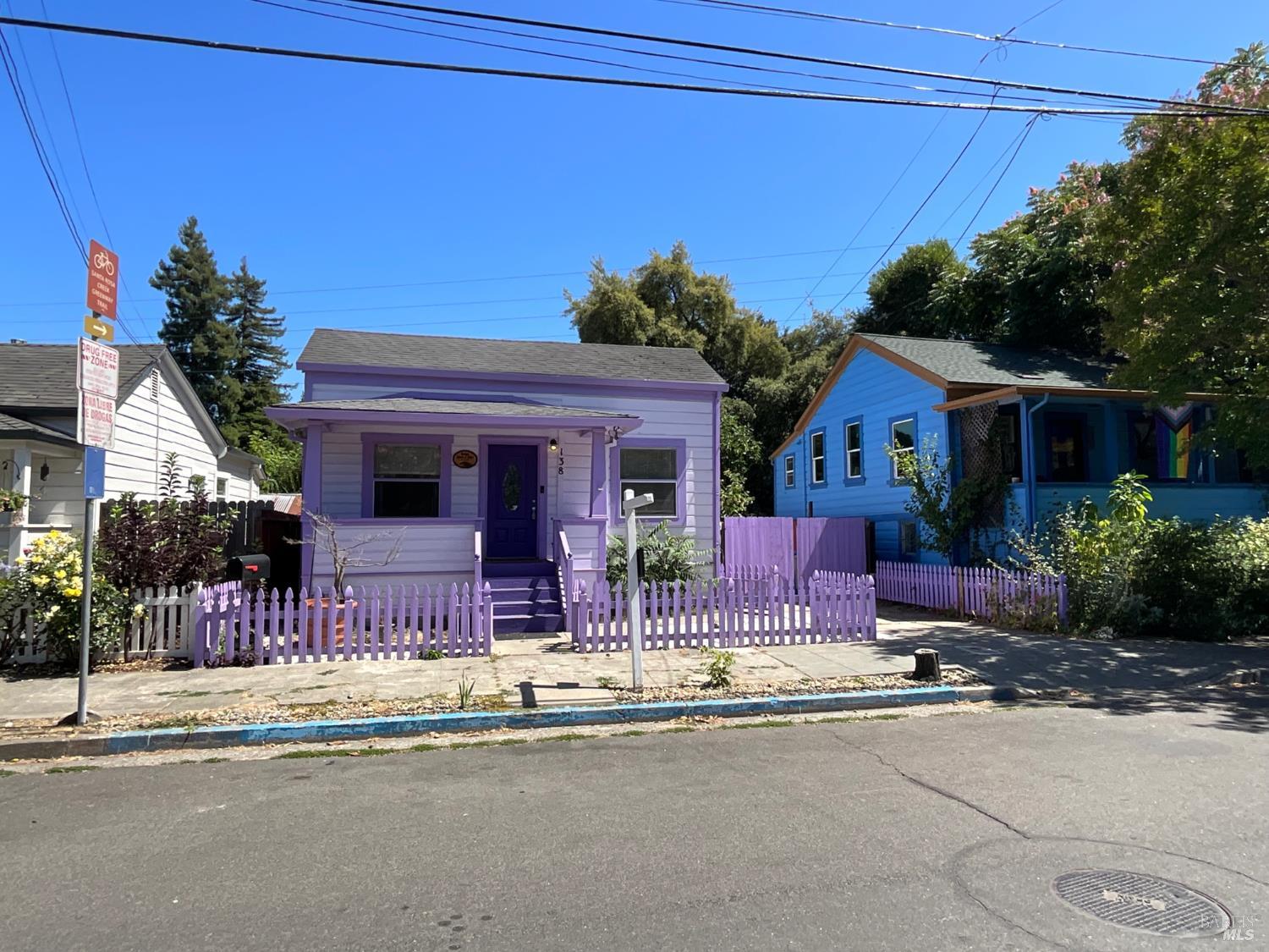 138 W 6th Street