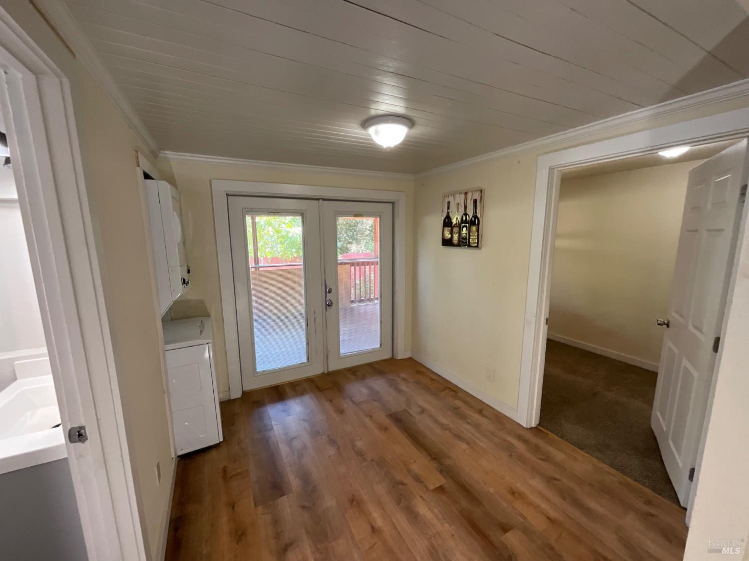 138 W 6th Street