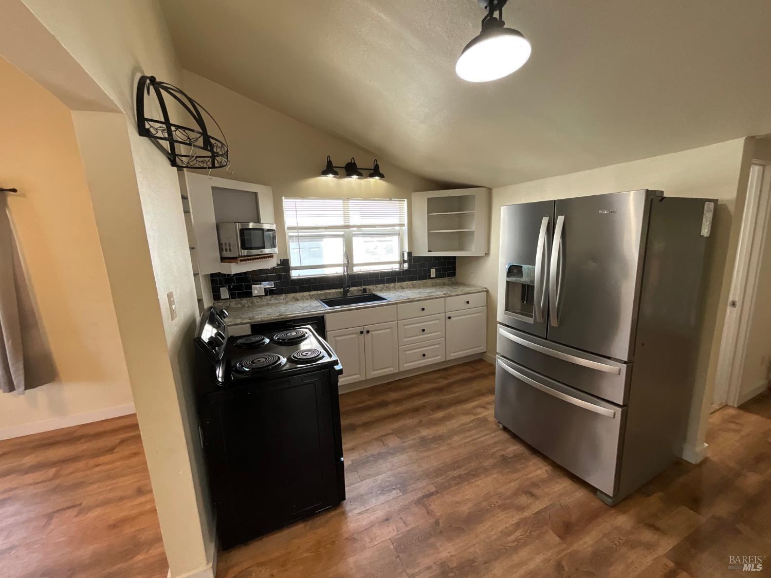 138 W 6th Street
