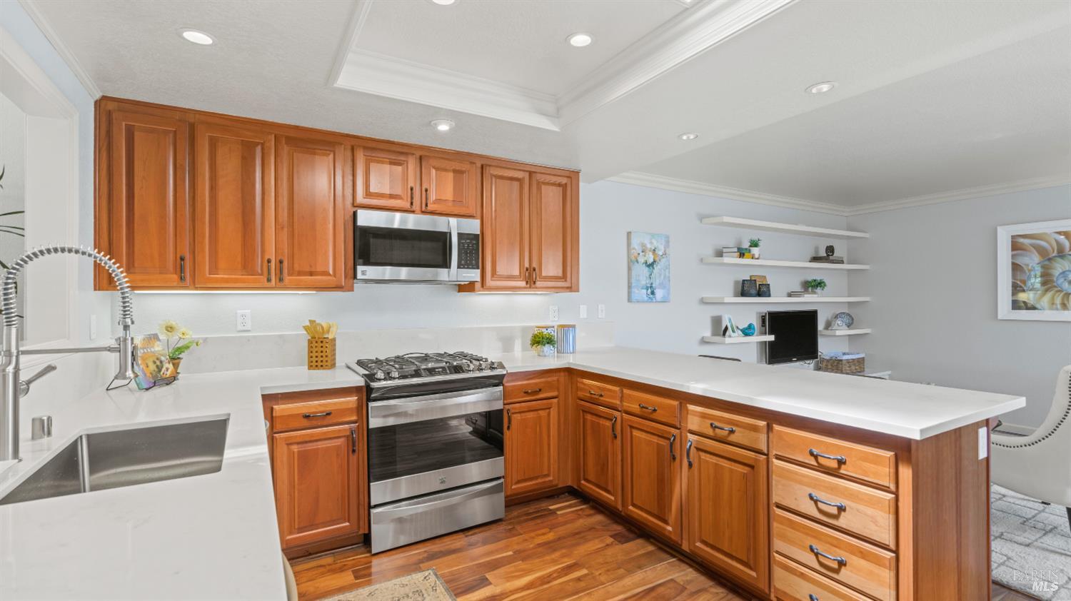 8190 Oakmont Drive