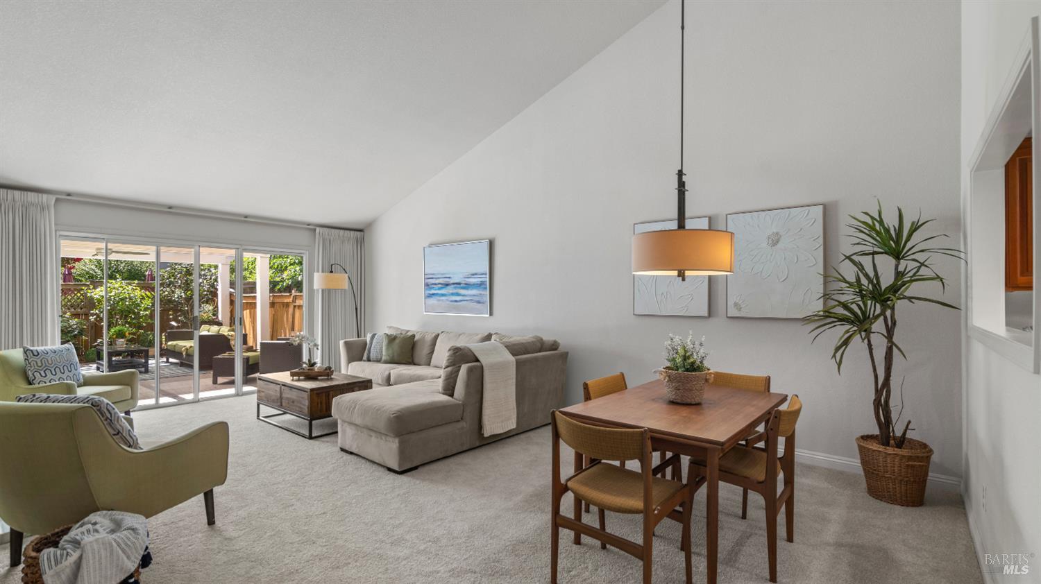 8190 Oakmont Drive