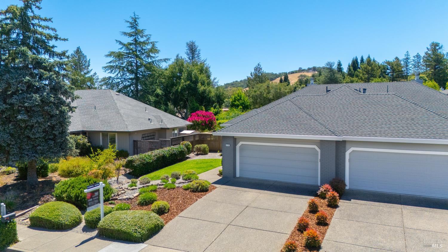 8190 Oakmont Drive