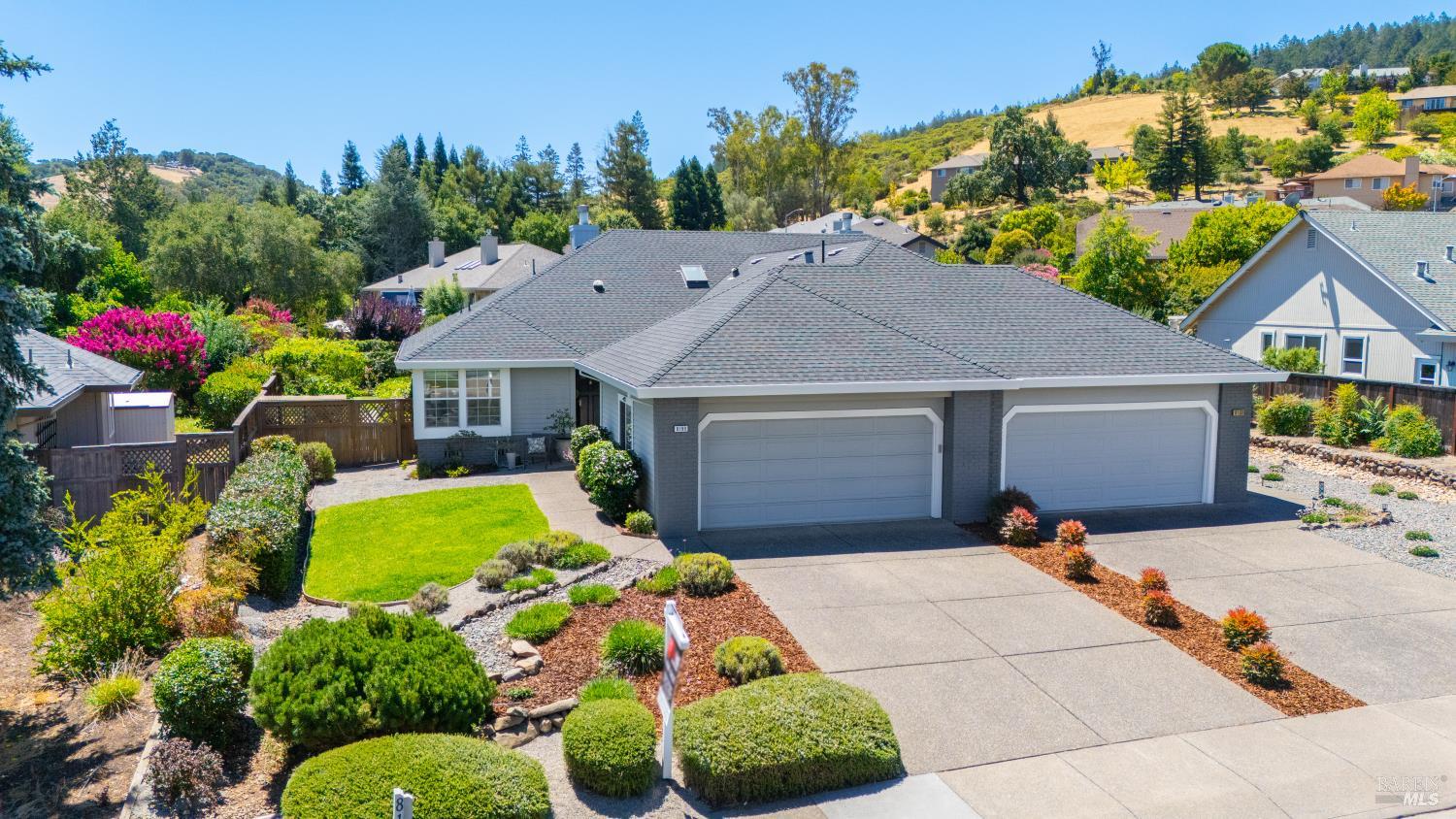 8190 Oakmont Drive