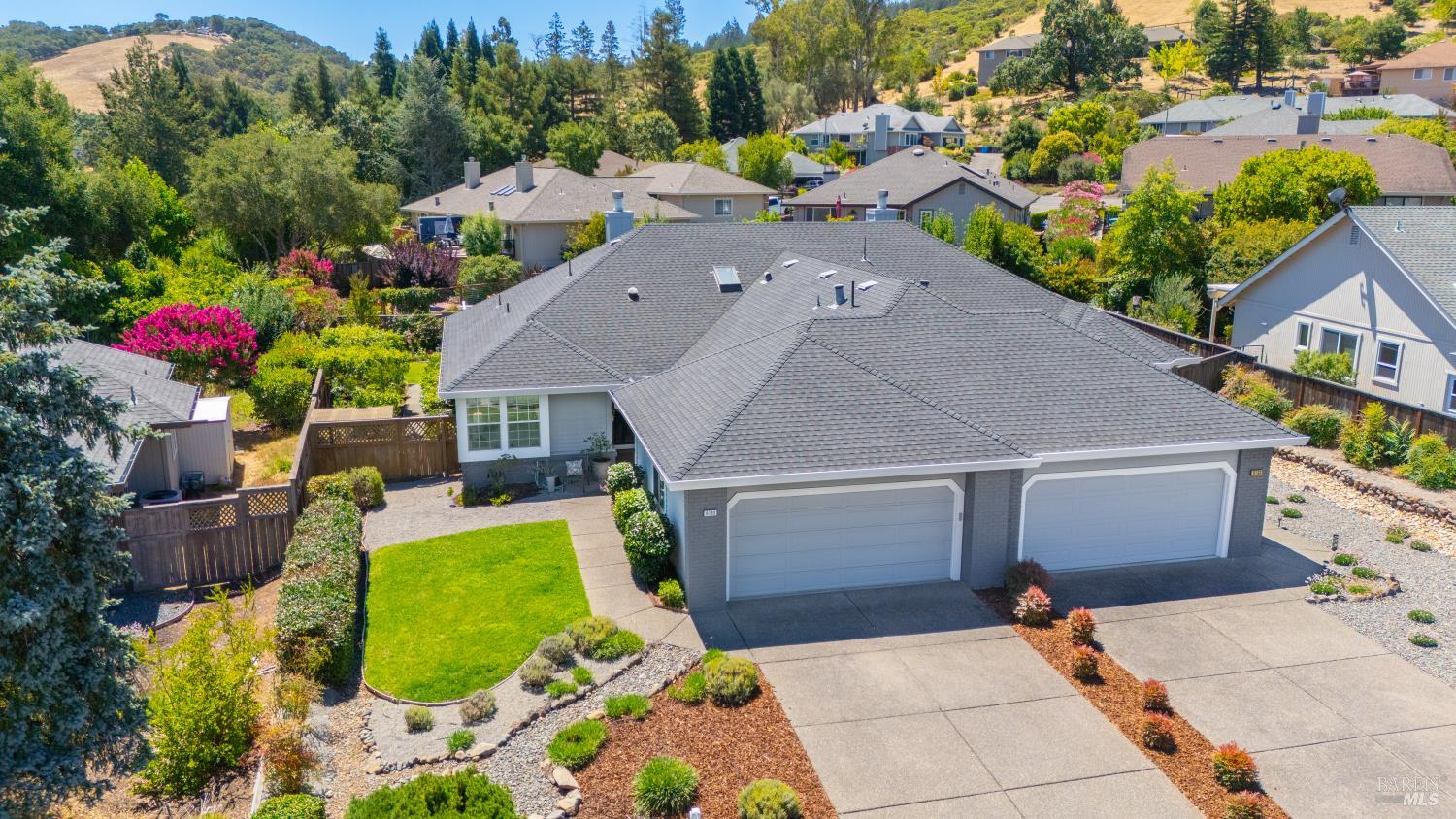 8190 Oakmont Drive