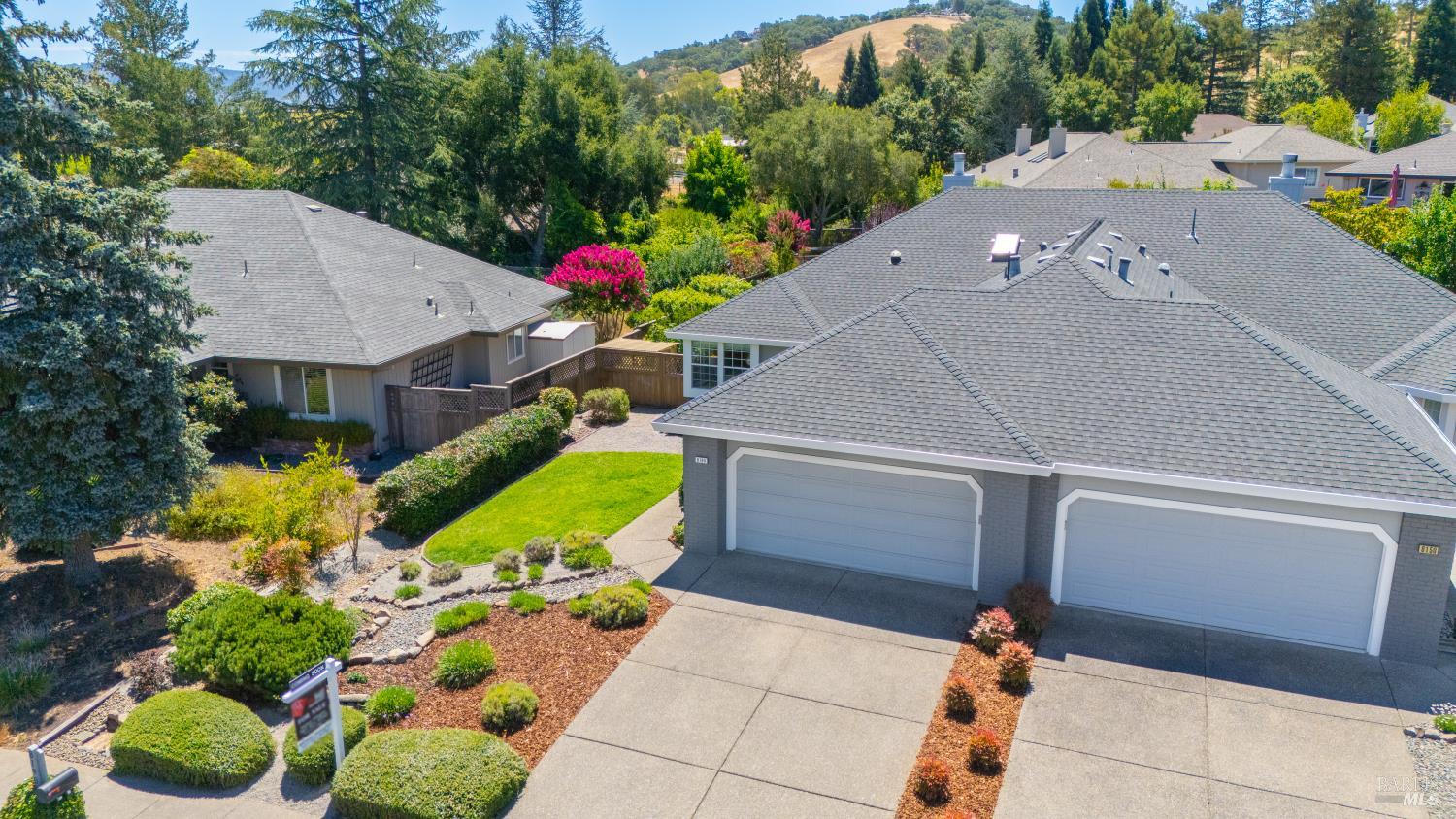 8190 Oakmont Drive