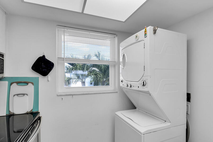 389 N Anglers Drive Unit: 206