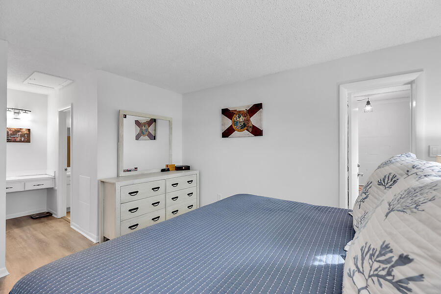 389 N Anglers Drive Unit: 206