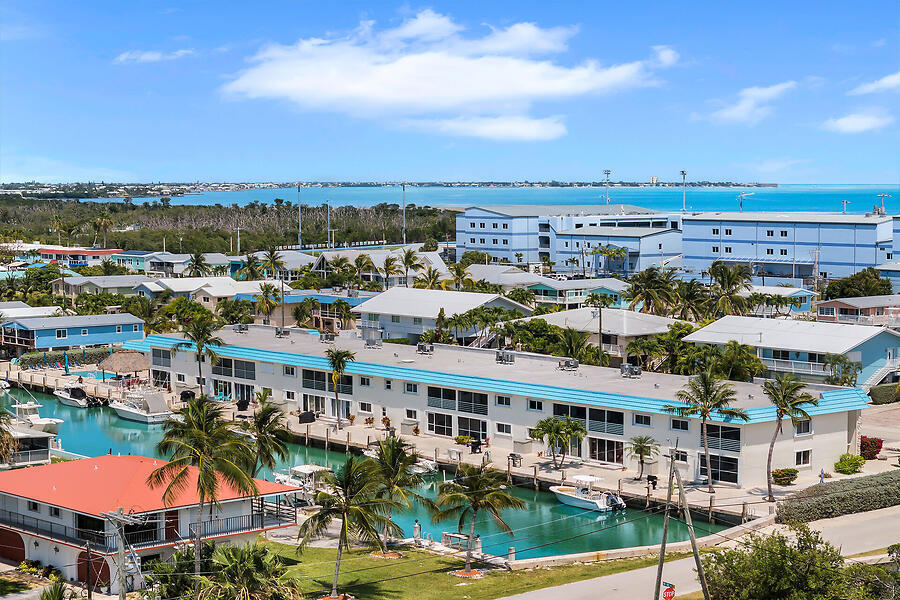 389 N Anglers Drive Unit: 206