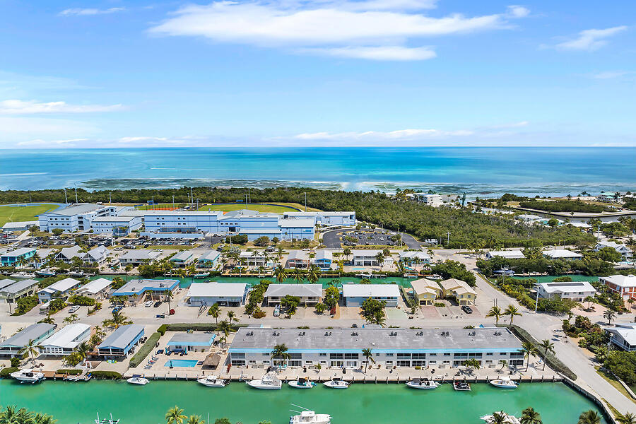 389 N Anglers Drive Unit: 206