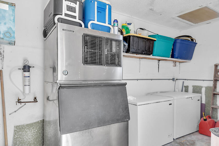 389 N Anglers Drive Unit: 206