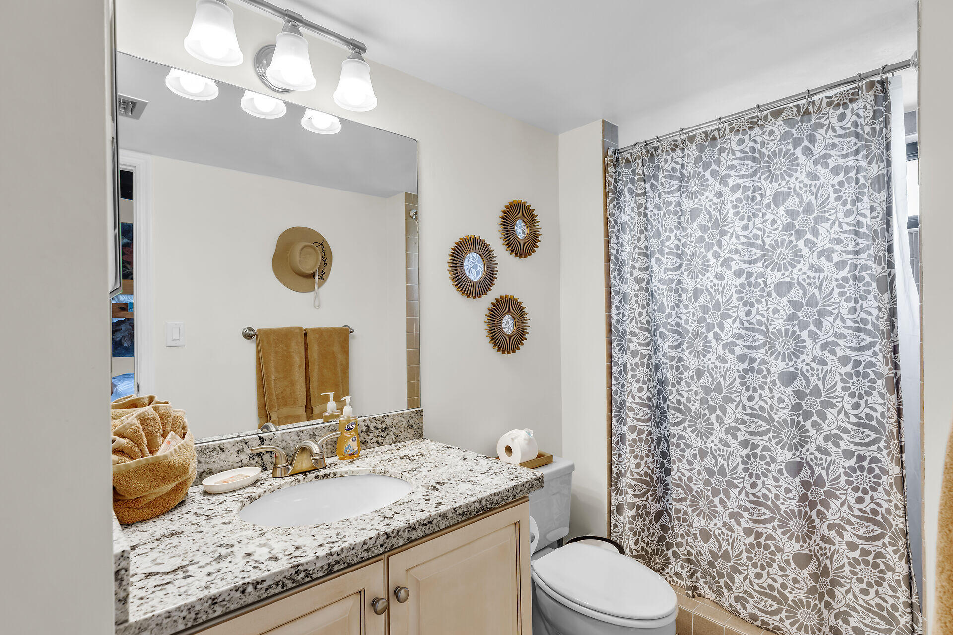 1133 W Ocean Drive Unit: 4