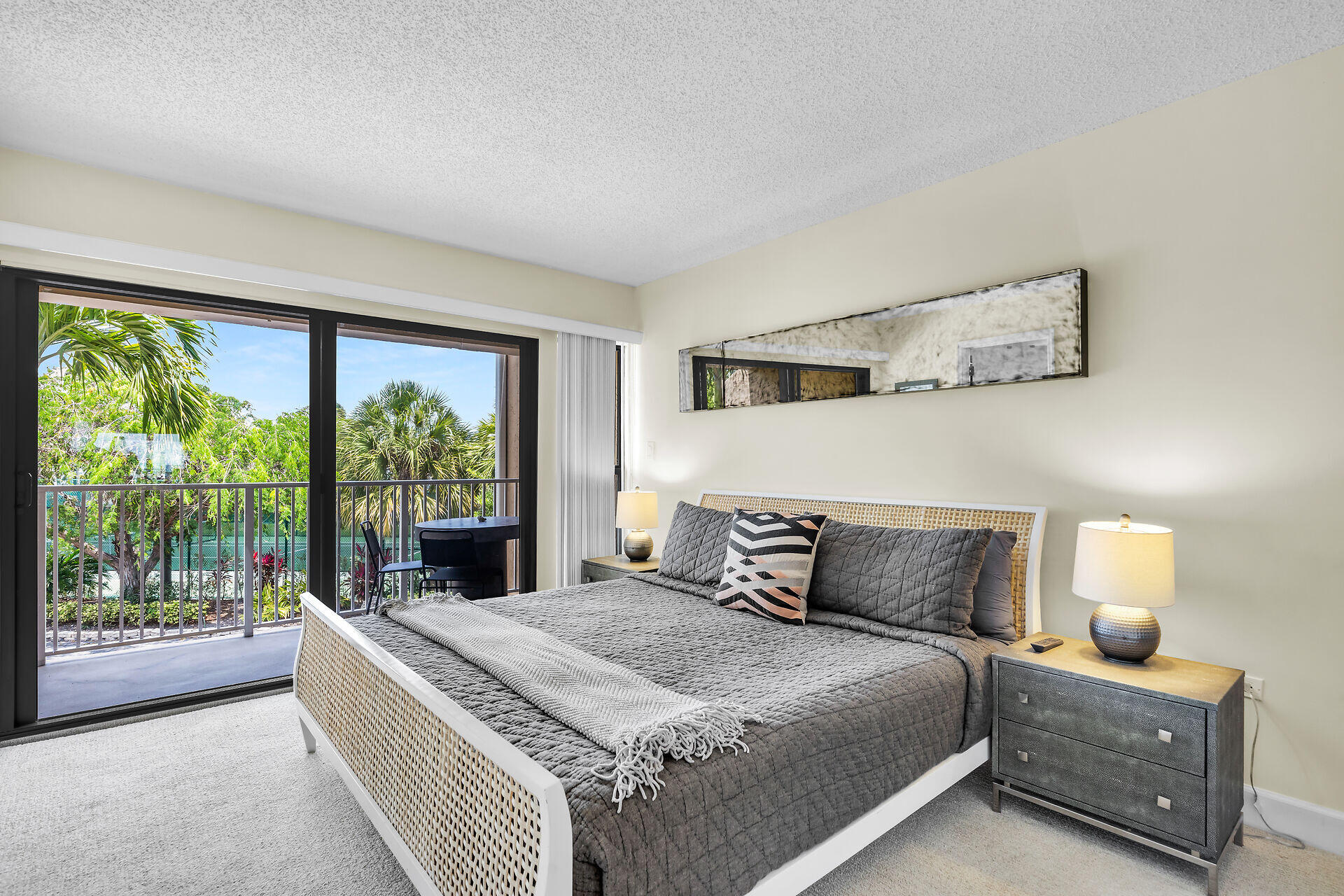 1133 W Ocean Drive Unit: 4