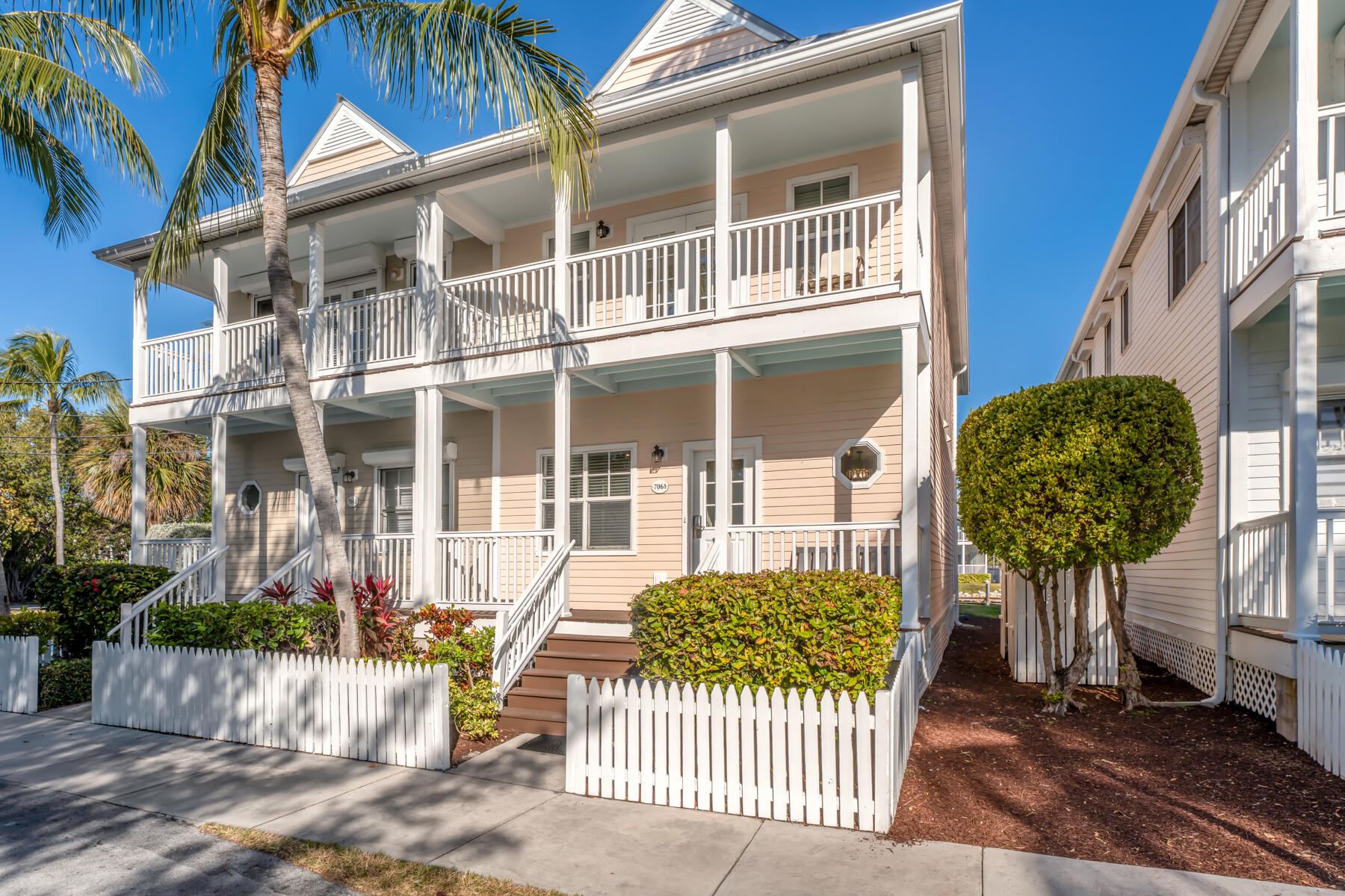 7061 Harbor Village Drive