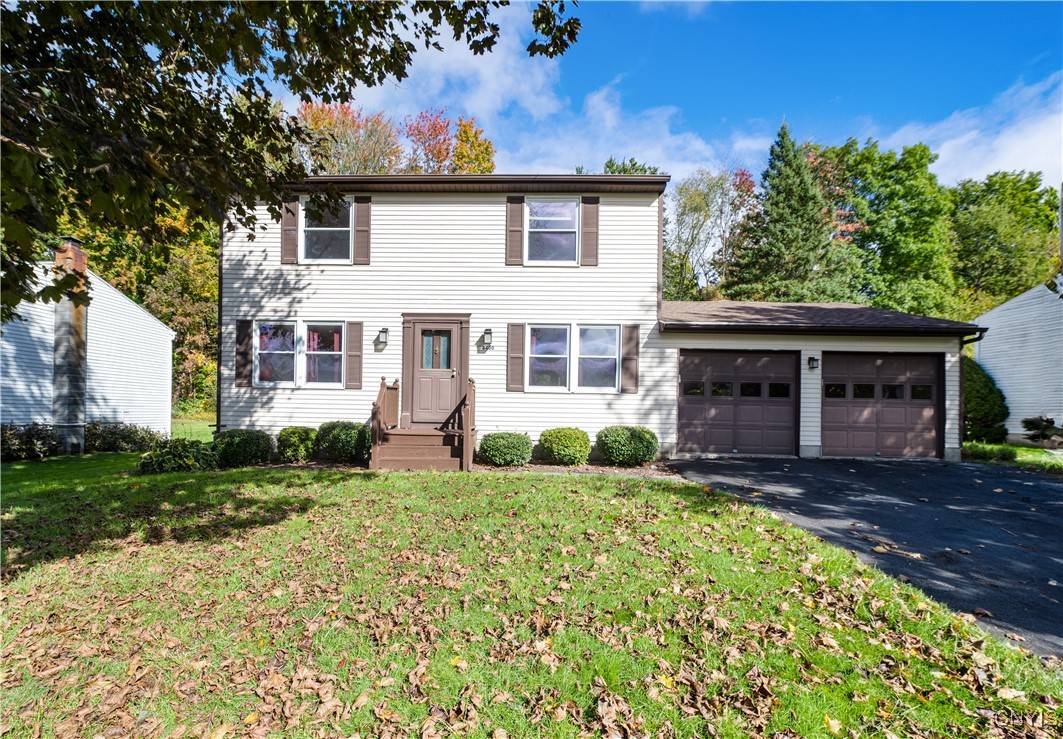 8400 Warbler Way