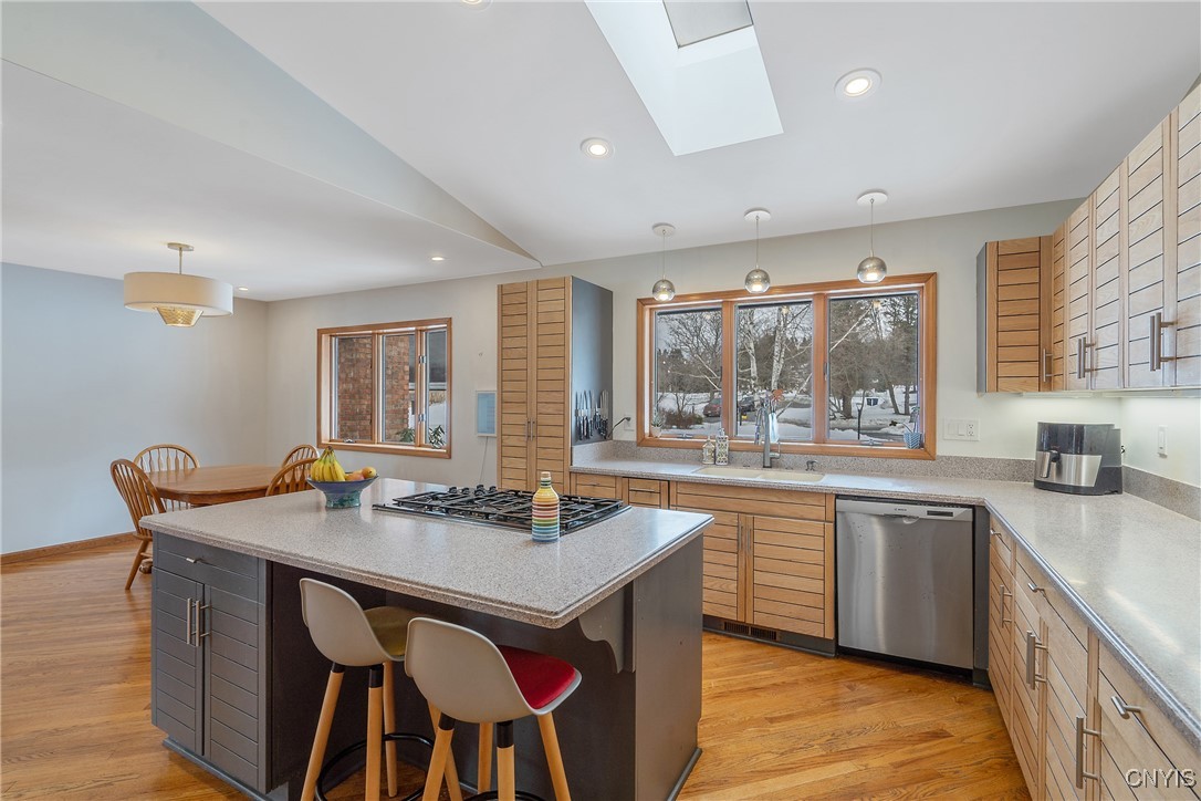 5004 Saddlebrook Drive