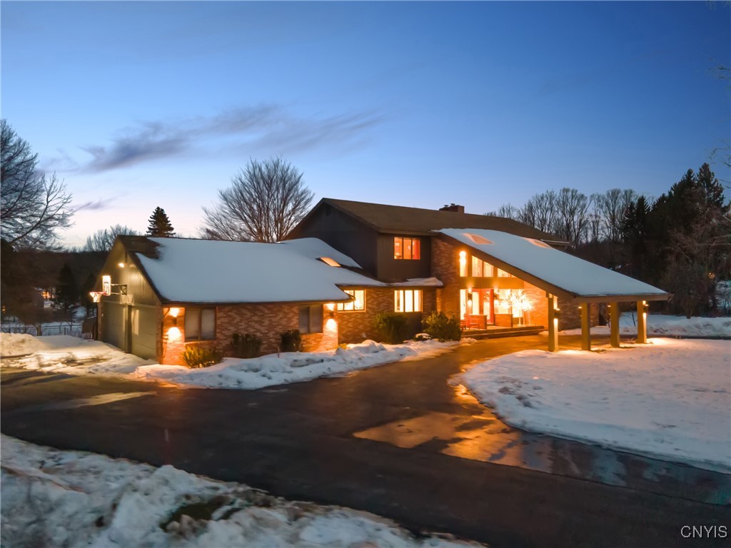 5004 Saddlebrook Drive