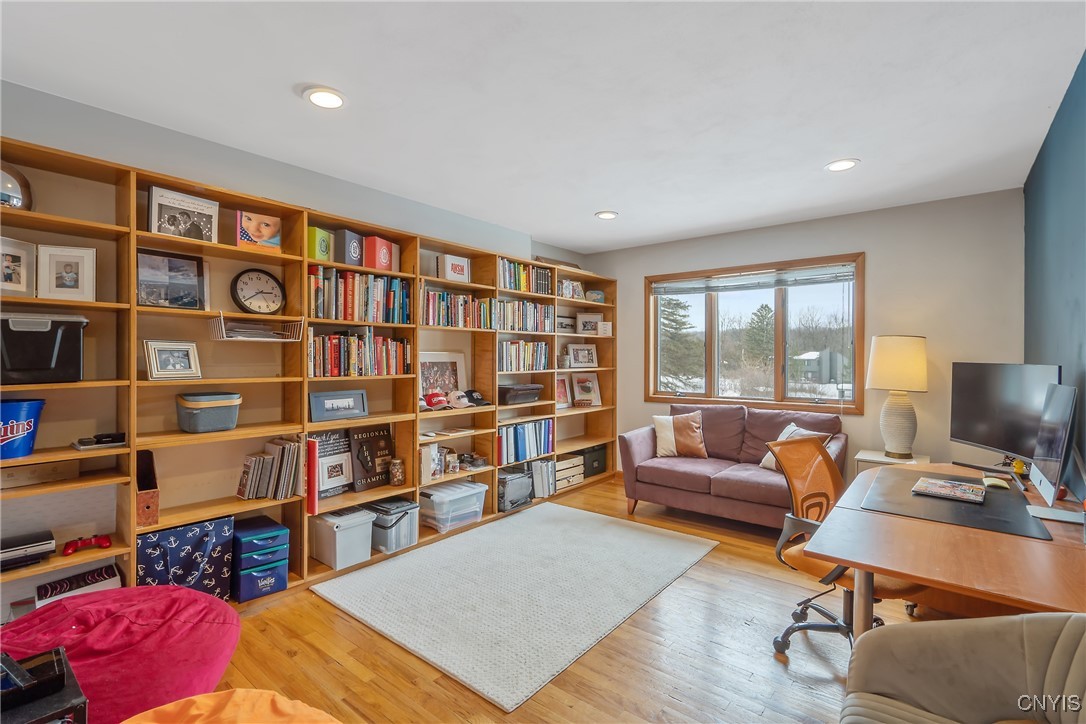 5004 Saddlebrook Drive