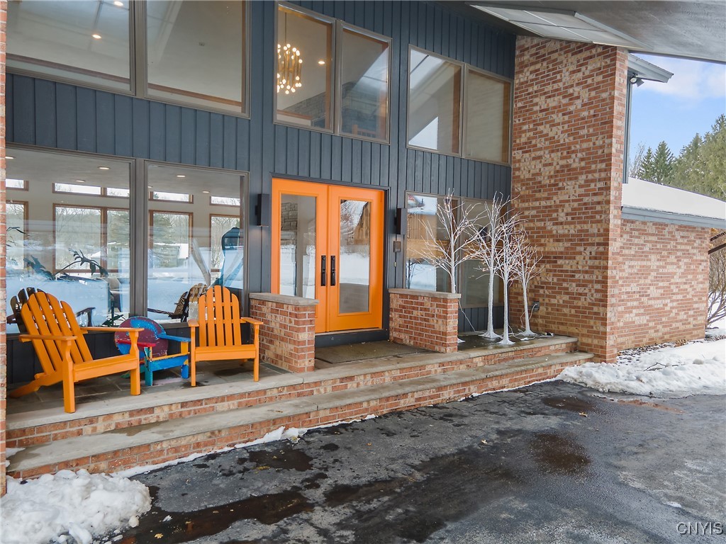 5004 Saddlebrook Drive