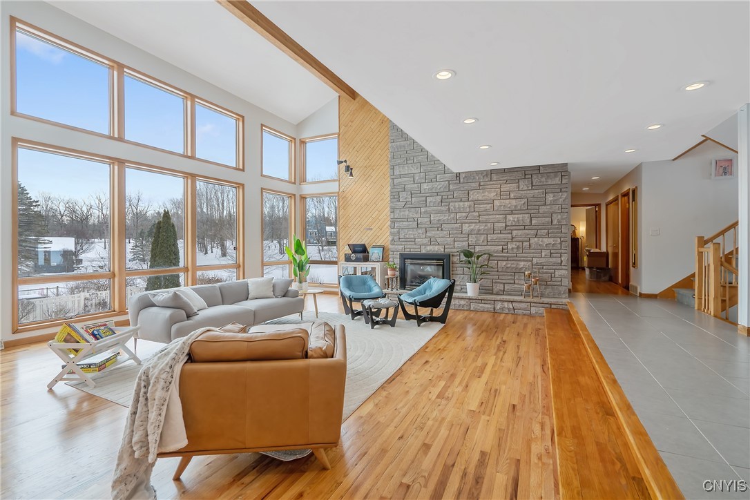 5004 Saddlebrook Drive