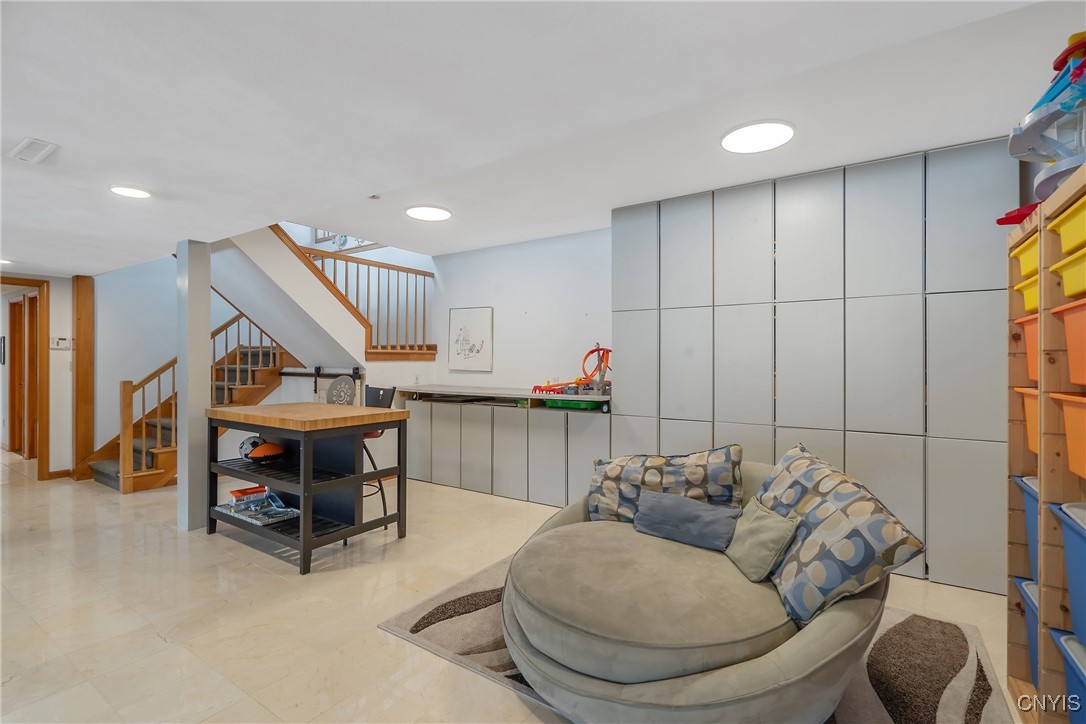 5004 Saddlebrook Drive