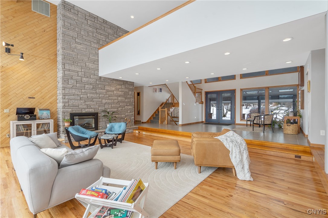 5004 Saddlebrook Drive