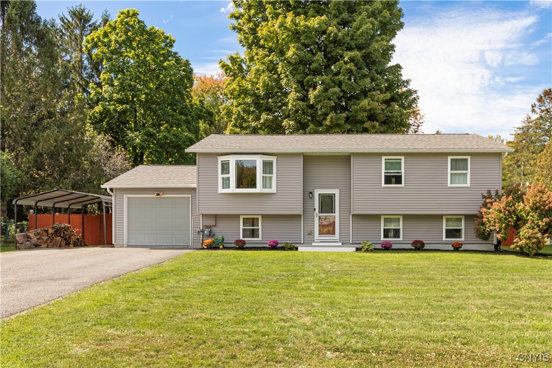 612 Valley Drive West