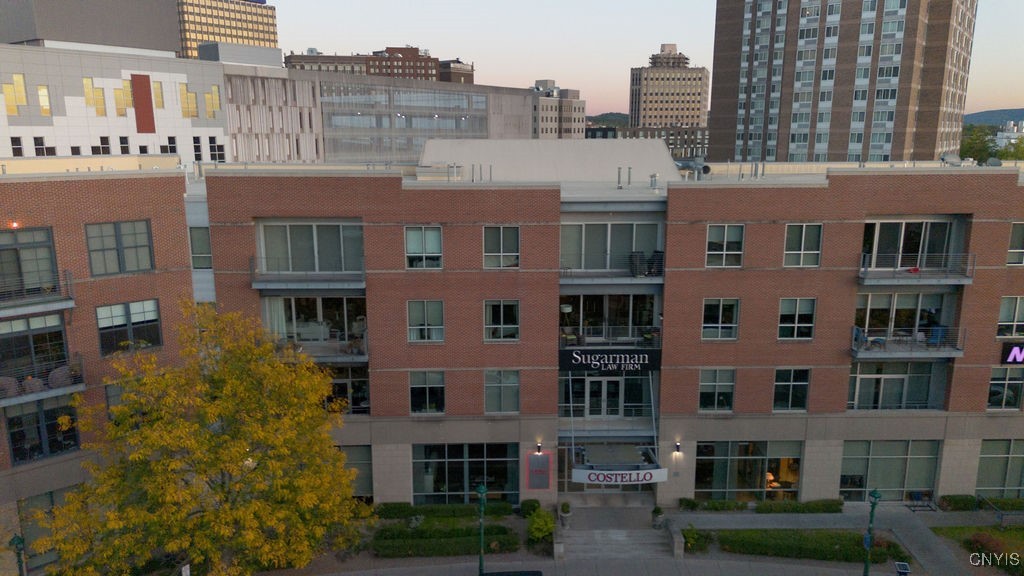 211 West Jefferson Street 309