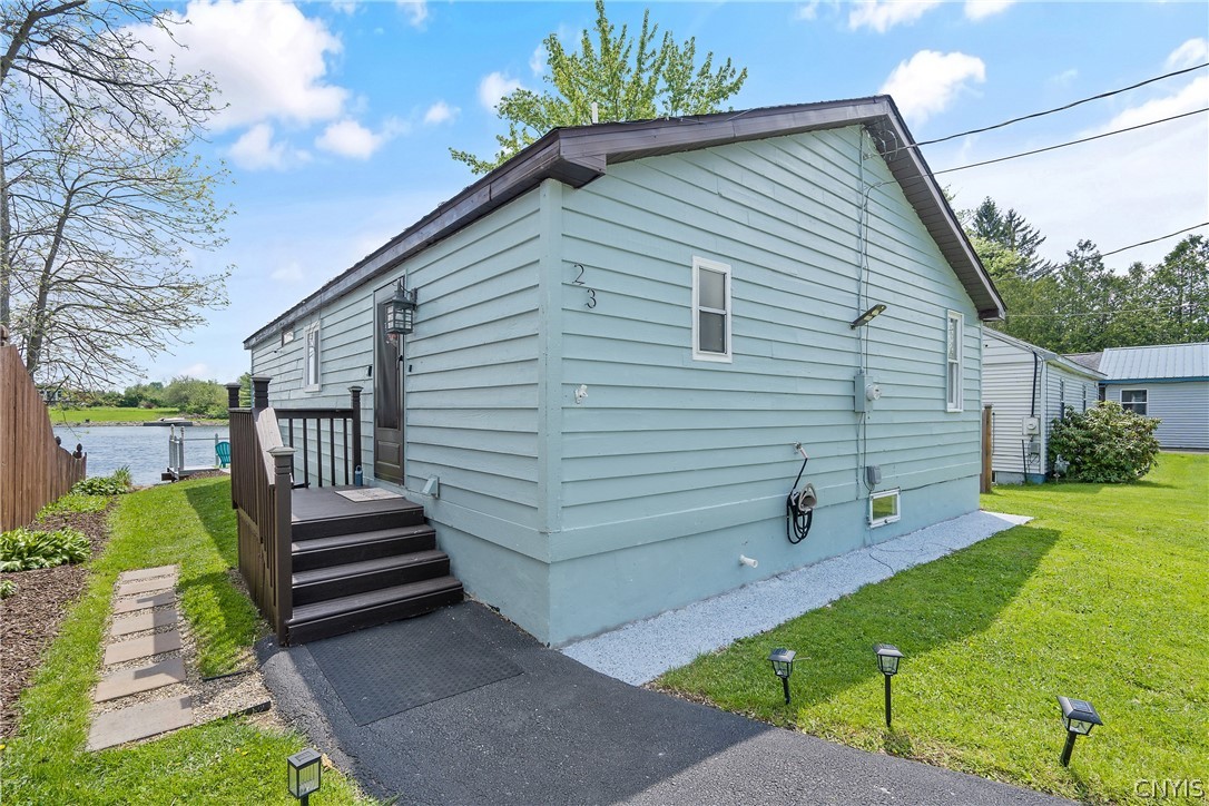 23 Manhattan Park Drive