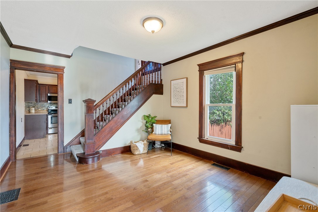318 Lionel Avenue