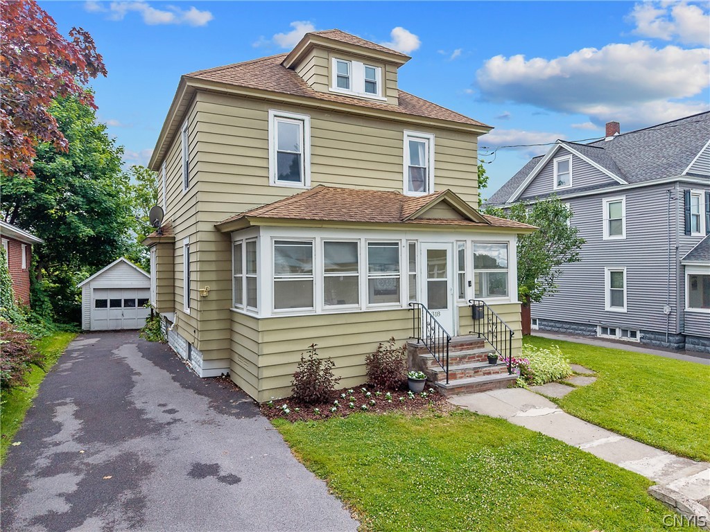 318 Lionel Avenue