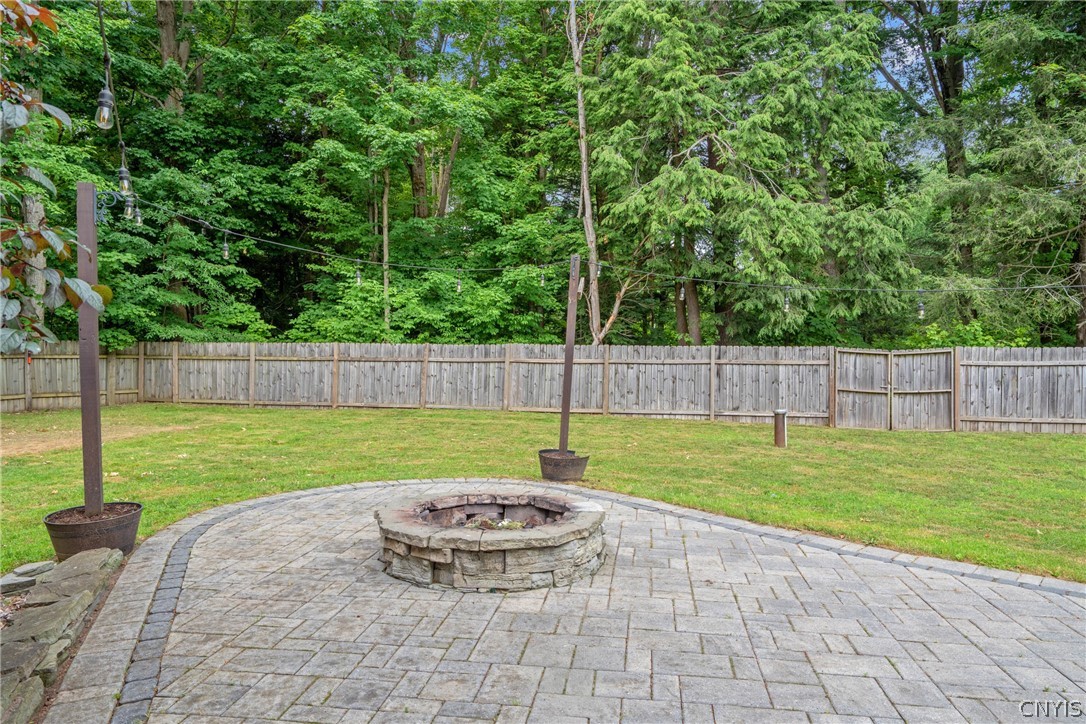 9 Oak Drive