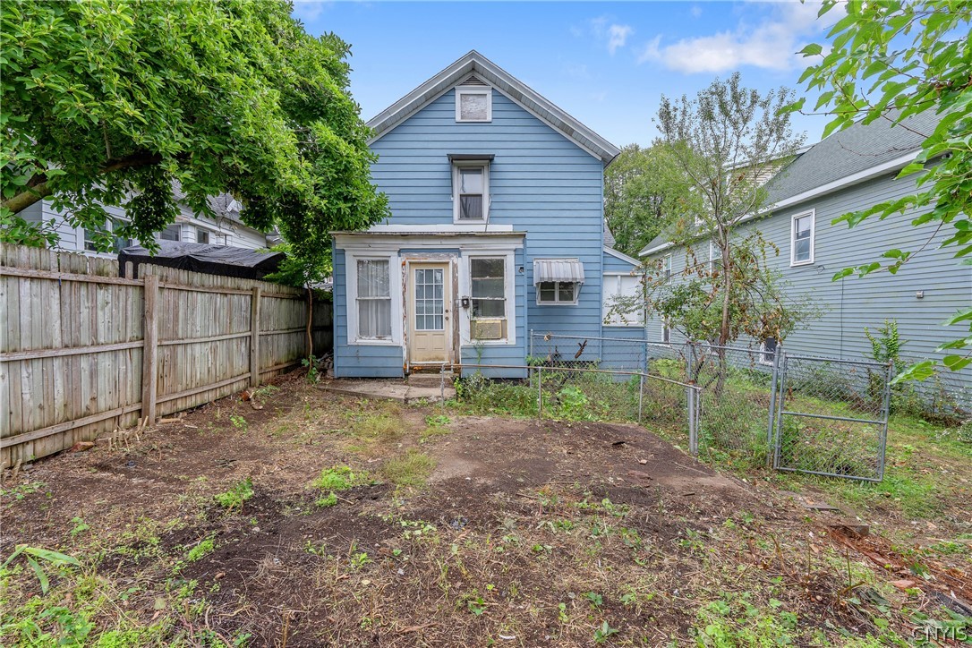 155 Sherwood Avenue