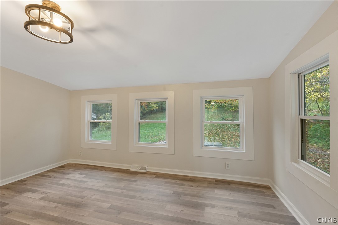 5064 Cedarvale Road