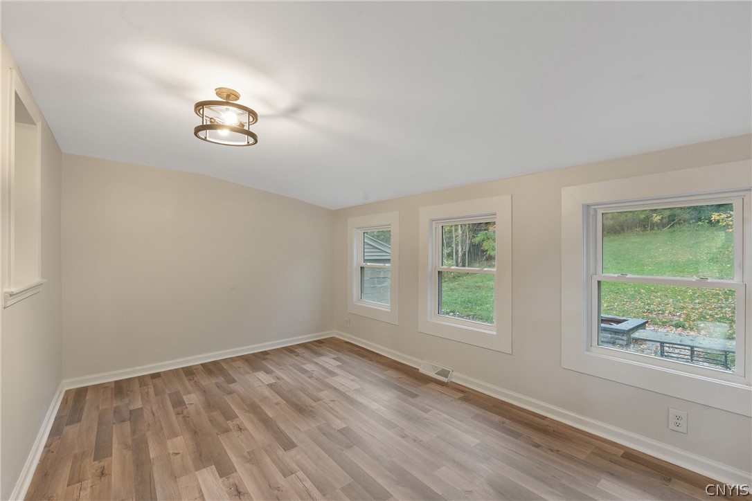 5064 Cedarvale Road