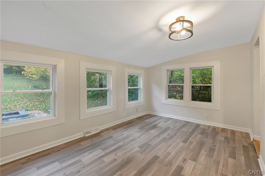 5064 Cedarvale Road